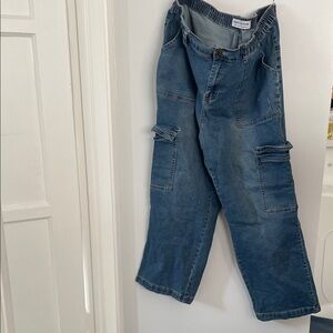 GOGO Classic Blue Cargo Jeans size 20